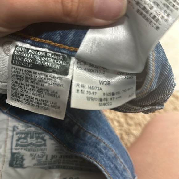 Womens Levi 501 Jean Short, W28 - Picture 4 of 4